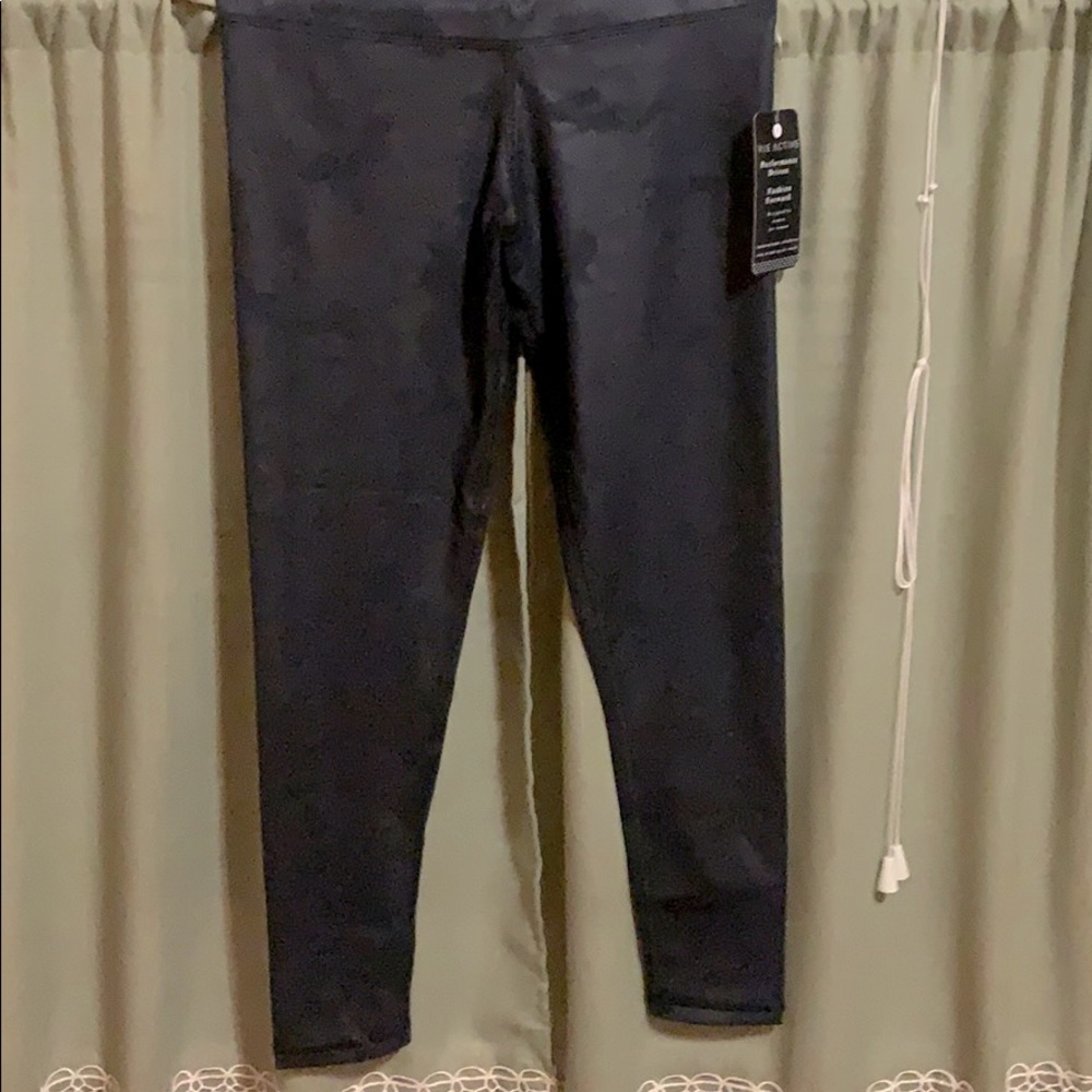 Black camo compression leggings.